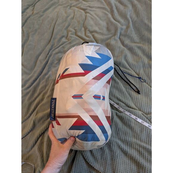 Pendleton Aztec Print Rectangle Square Packable Blanket Throw - Picture 5 of 5